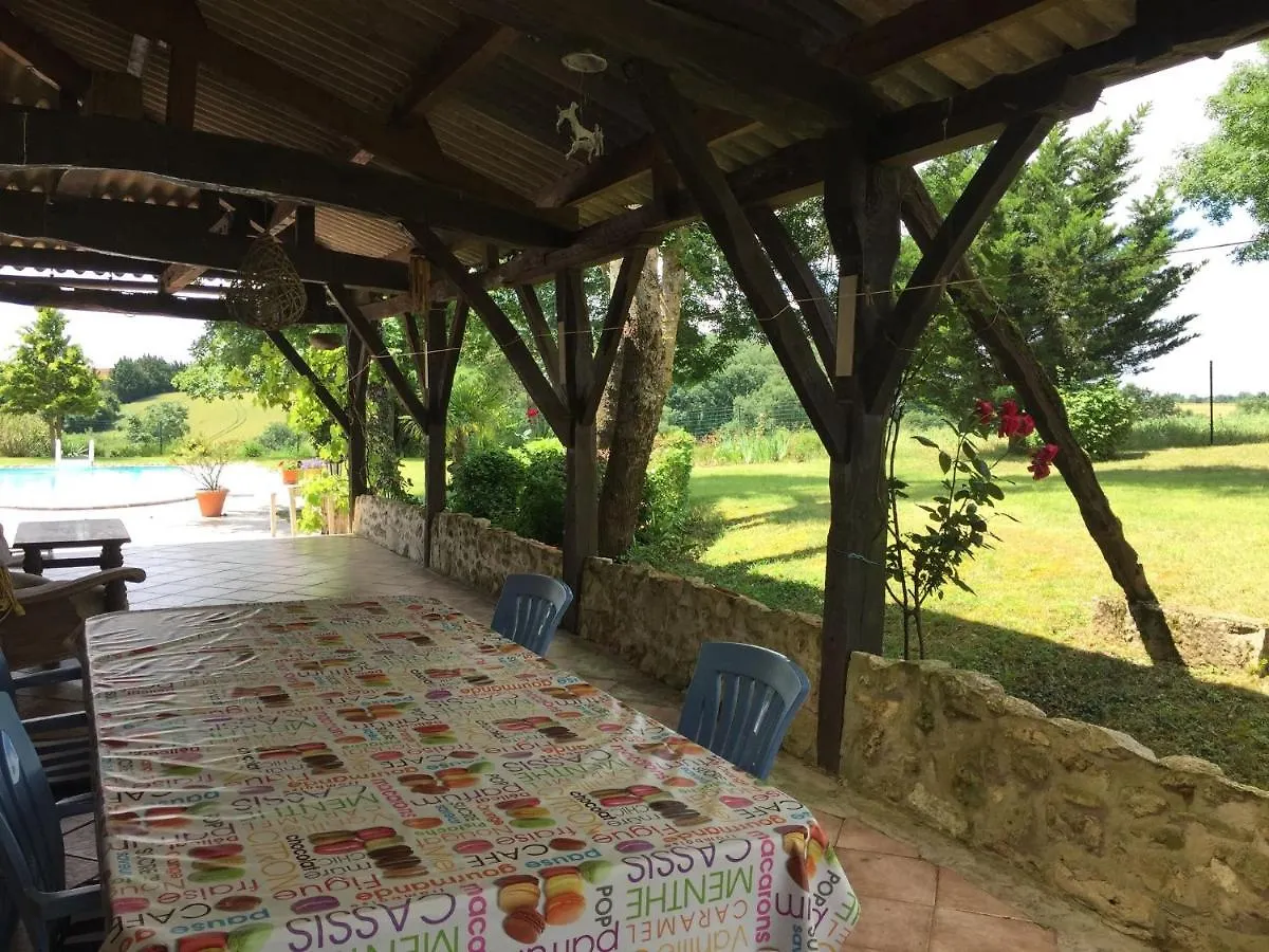 Monfort Charming Holiday Home With Private Pool