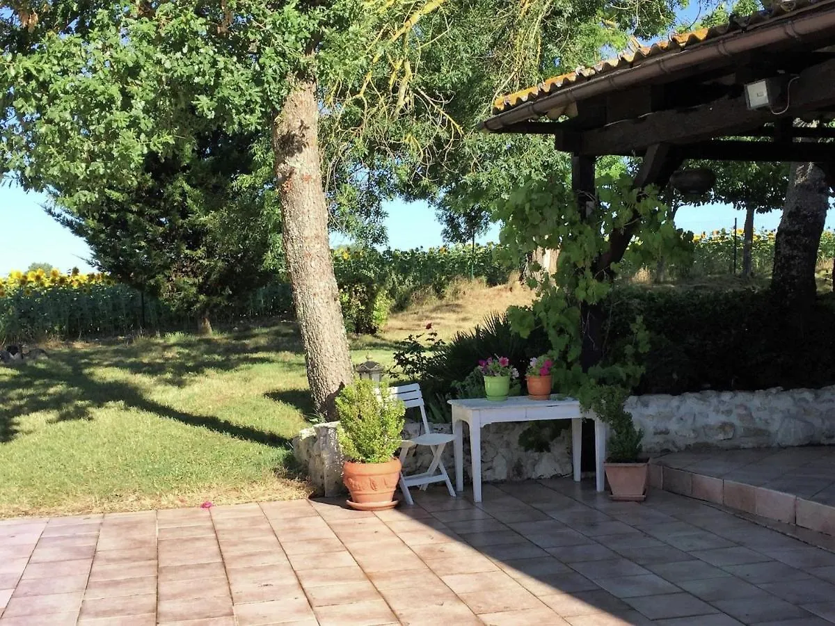 Monfort Charming Holiday Home With Private Pool